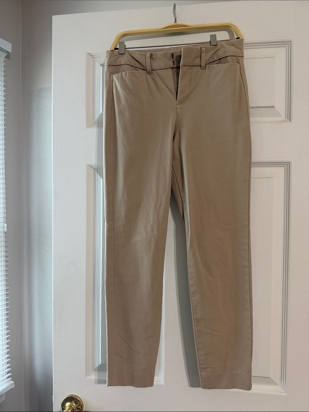 Old Navy Pixie tan pants